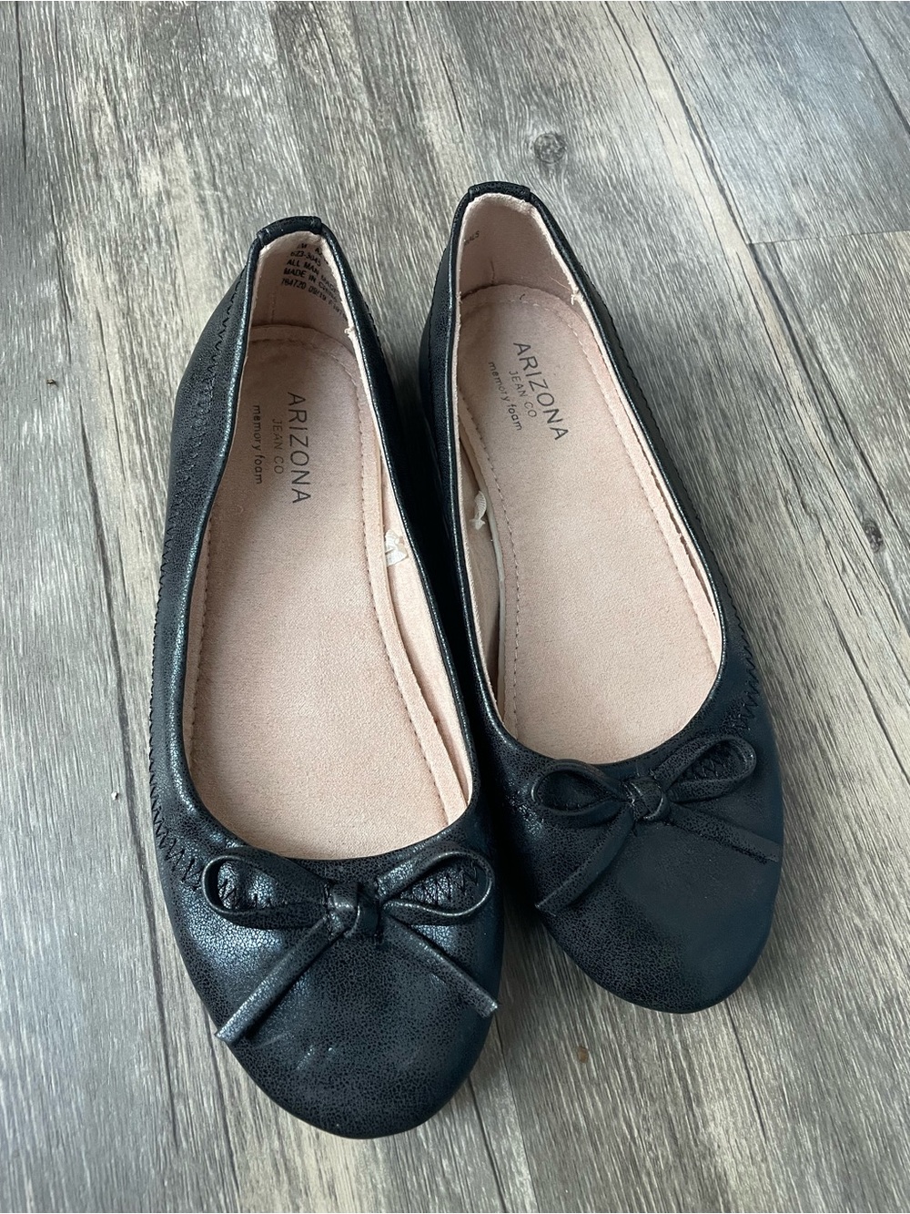Black Bow Ballet Flats - kids  Slip-On Flats Sz 1 Arizona Jean Company
